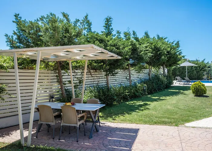 Liostasi Villa Halikounas