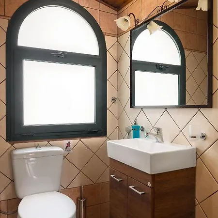 Liostasi * Halikounas